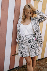Fresco of Desire linen shorts